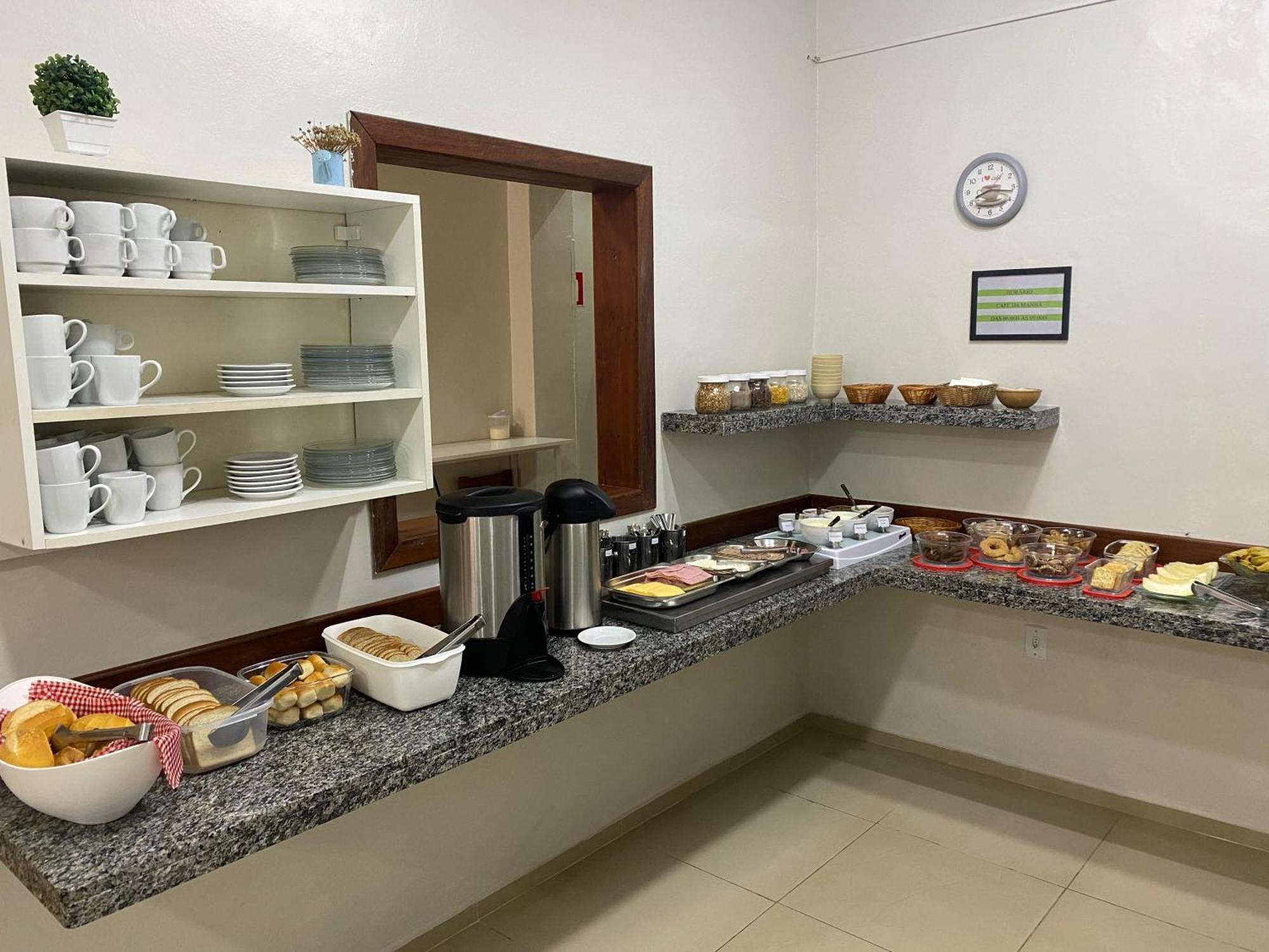 Hotel Tres Passos - Prox Ao Aeroporto E Rodoviaria Porto Alegre Eksteriør billede